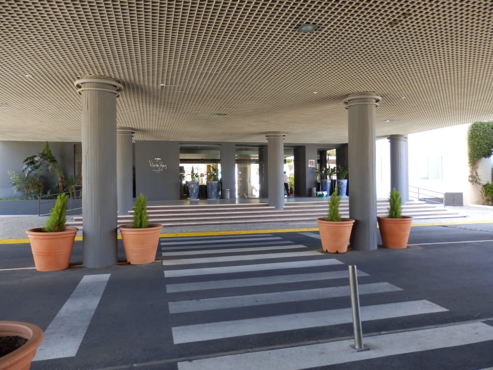 Eingangsbereich  PortoBay Falésia