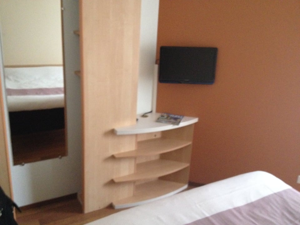 TV Hotel Ibis Augsburg Hauptbahnhof