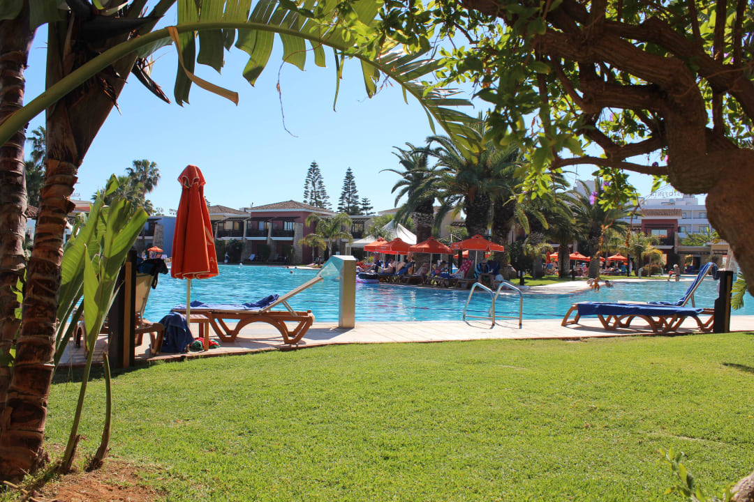 Ausblick von unserer Terrasse Atlantica Aeneas Resort