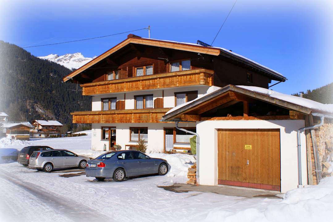 Winteransicht Haus Moosbrugger