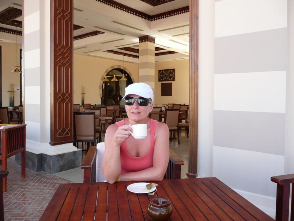 Часть главного ресторана на улице Stella Beach Resort & Spa Makadi Bay