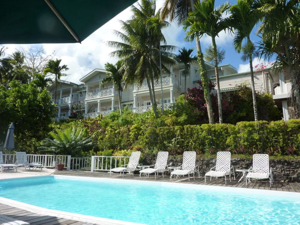 Aussenansicht und Pool Hotel Traders Ridge Resort