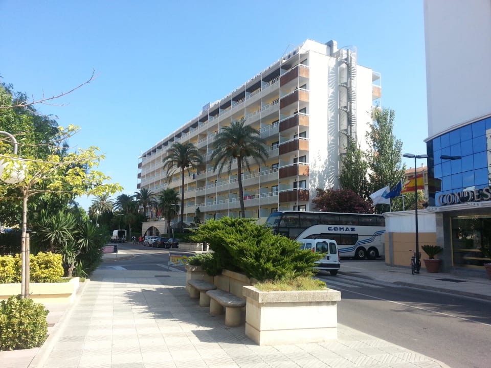 Blick zum Hotel Bahía de Alcúdia Hotel & Spa
