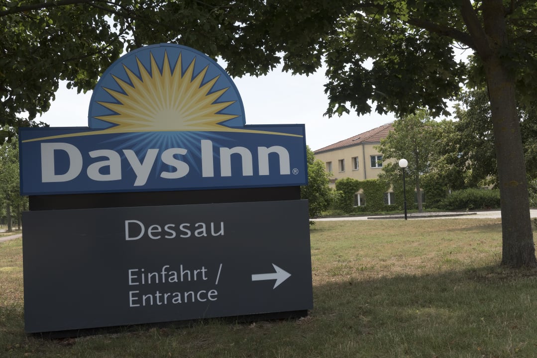 Außenansicht Hotel Days Inn Dessau