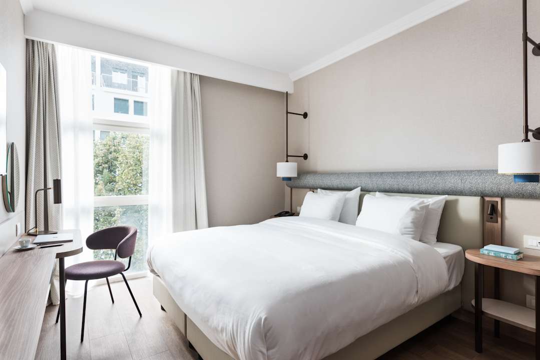 Zimmer Ambasciatori Hotel Mestre Venice, Tapestry Collection by Hilton