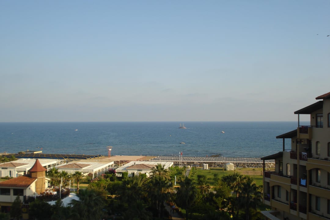 Výhlad z izby Bella Resort & Spa