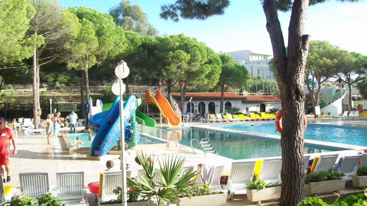 Pool Hotel Grand Efe