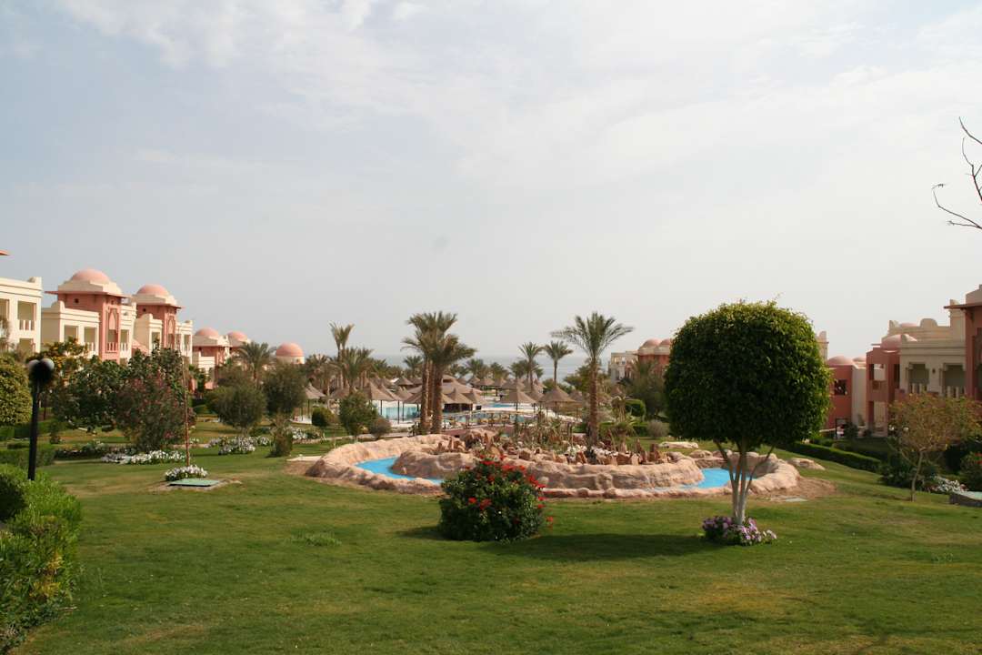 Территория Serenity Alpha Beach