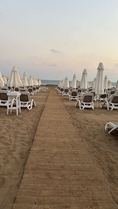 Strand Side Story Resort & Spa