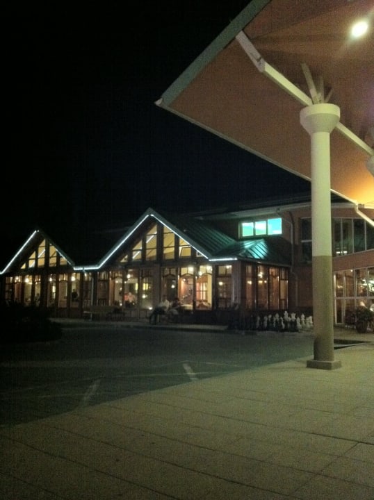 Restaurant von außen by Night Hotel Europa Fit Superior Hévíz