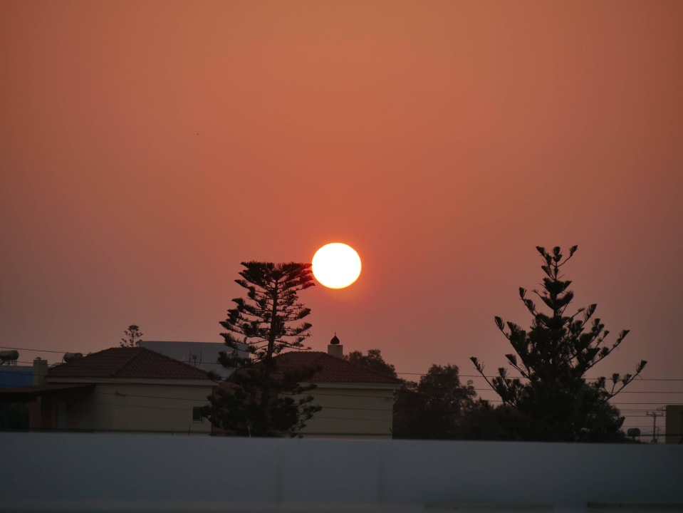 Sonnenuntergang (Blick vom 2. Stock - Balkon) Hotel Hara Ilios Village