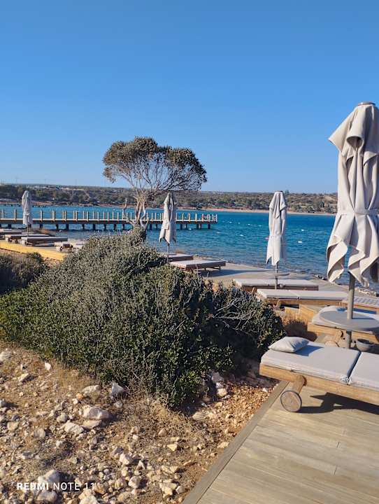 Strand Anda Barut Collection