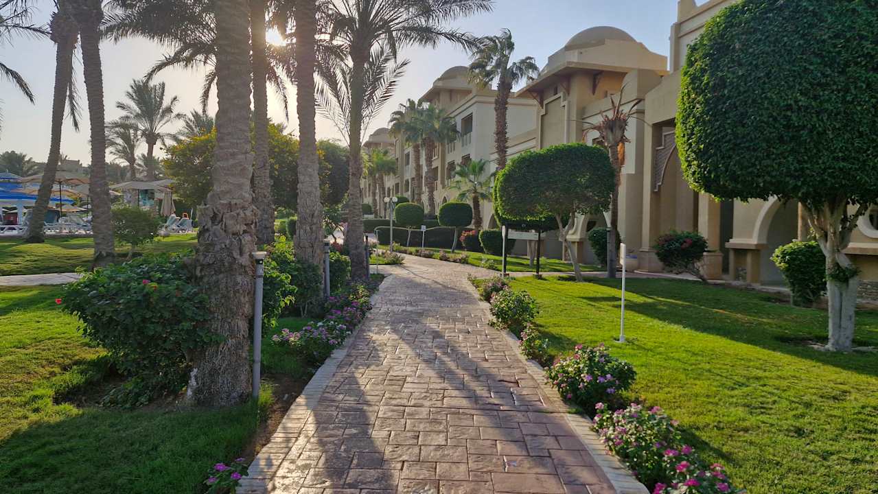 Gartenanlage Serenity Alpha Beach