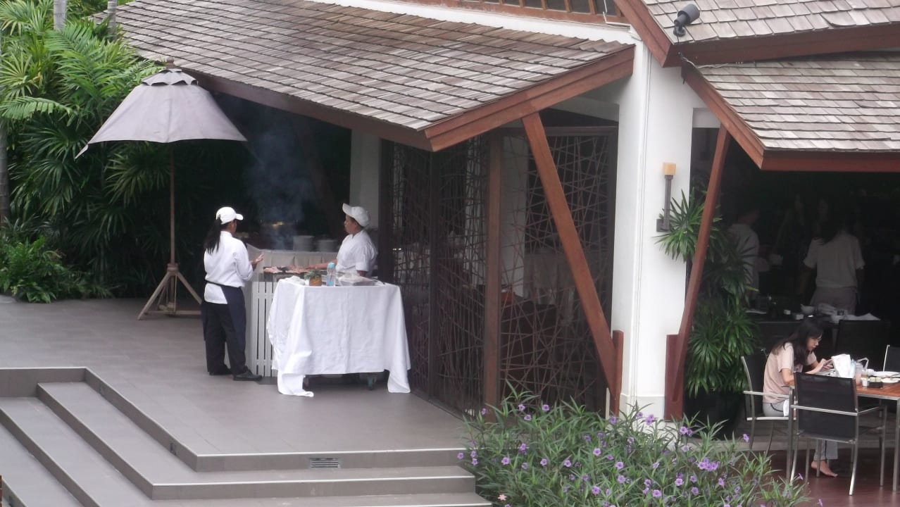 Sonntags Grill beim Frühstück Veranda Resort & Villas Hua Hin Cha Am
