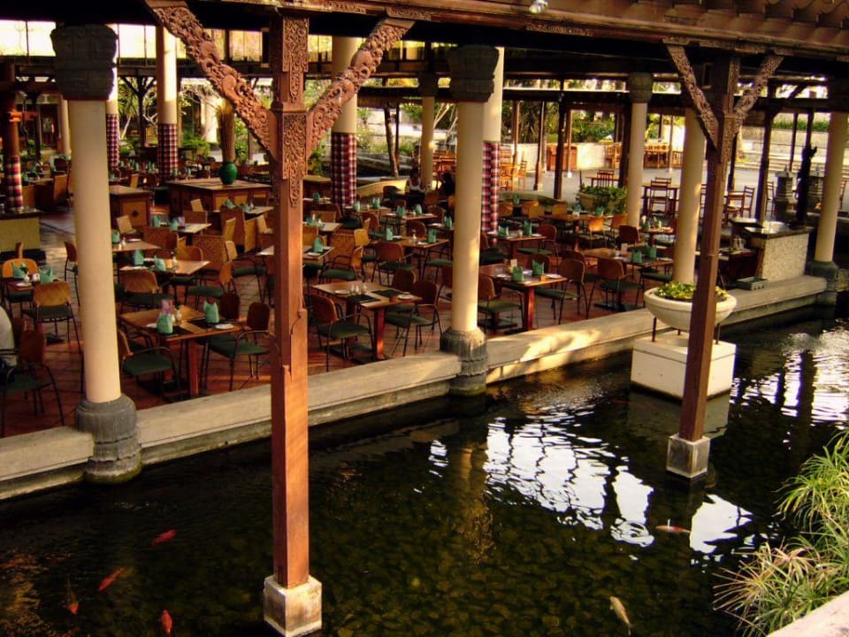 Restaurant Padma Resort Legian