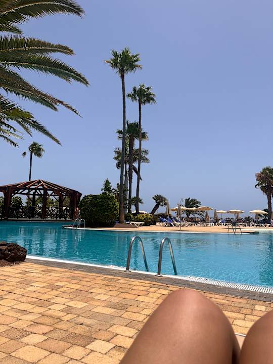 Pool R2 Pajara Beach