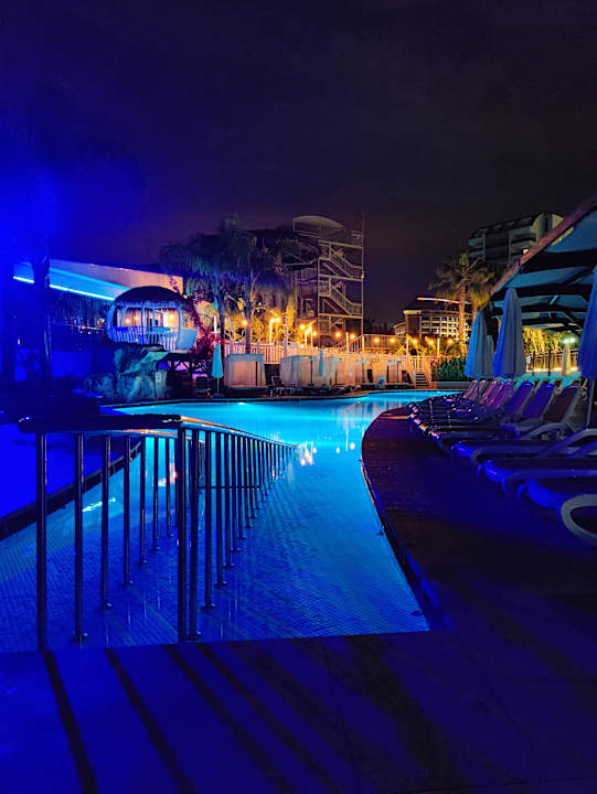 Pool Adalya Elite Lara