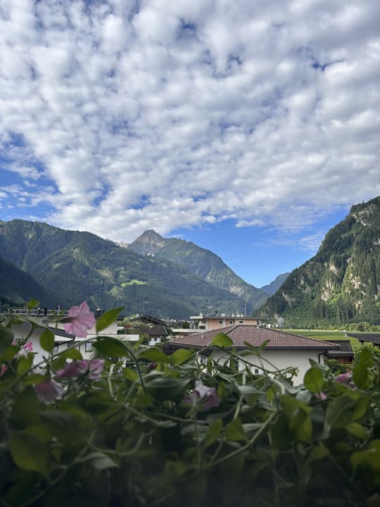 Ausblick Apartments Alpinschlössl Mayrhofen im Zillertal