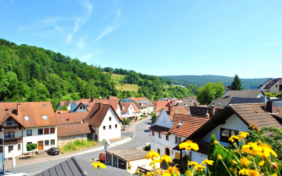 Aussicht vom Frontbalkon Landhotel Spessartruh