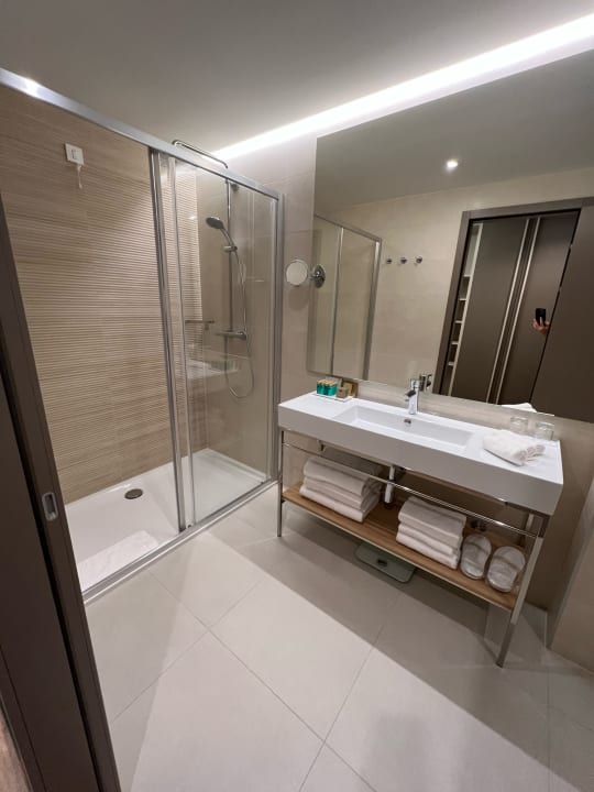 Zimmer Aminess Laurel Khalani Hotel