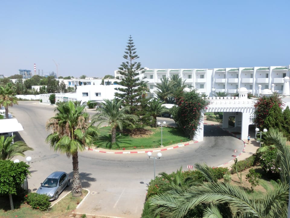 Sicht vom Balkon Hotel El Mouradi Skanes Beach