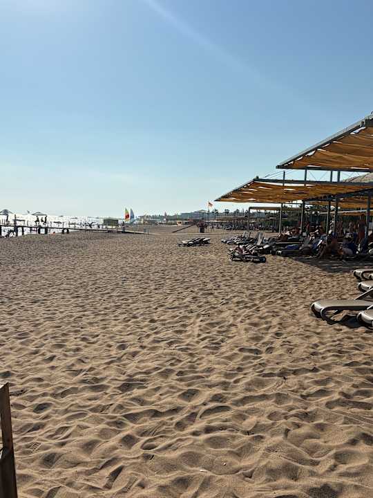 Strand Blue Waters Club
