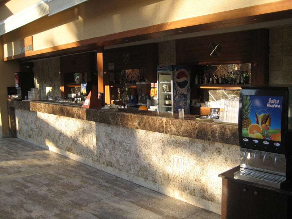 Poolbar Fame Residence Lara & Spa