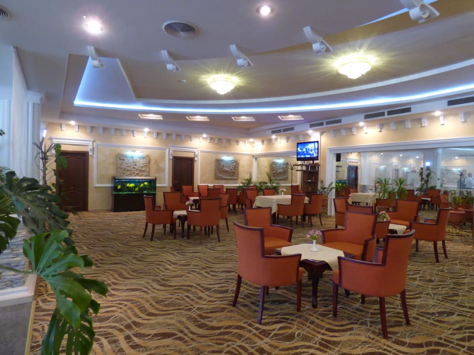 Lobby Hotel Golden Dragon