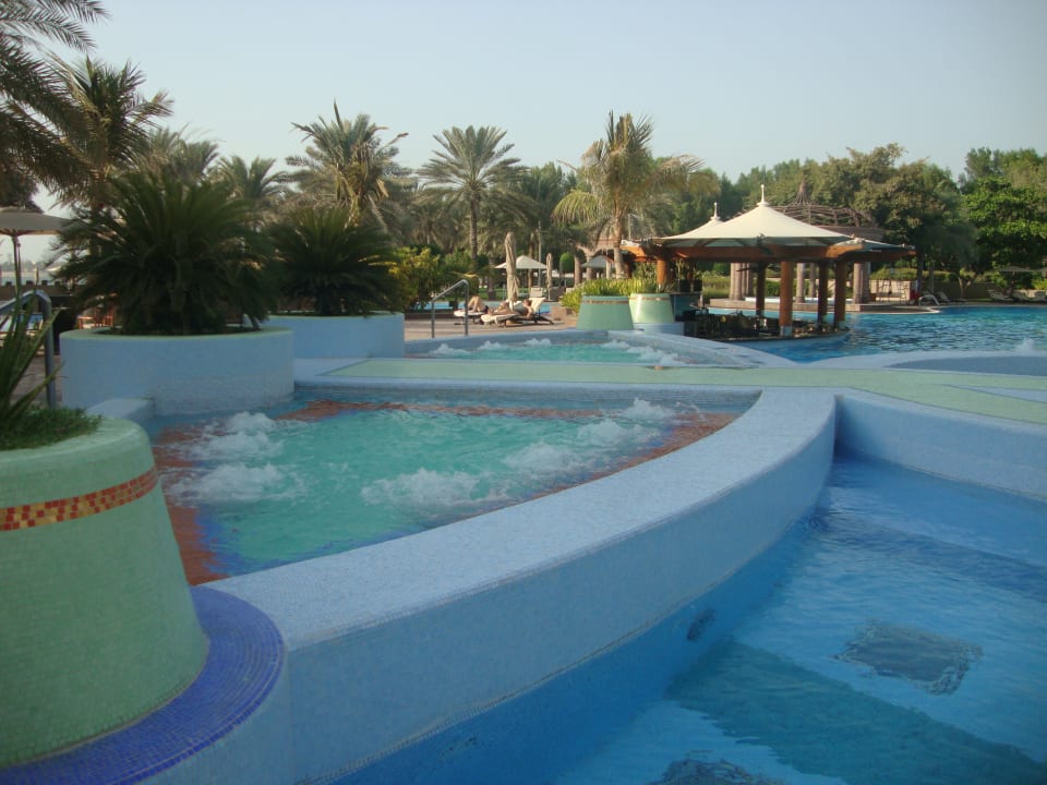 Pool Emirates Palace Mandarin Oriental