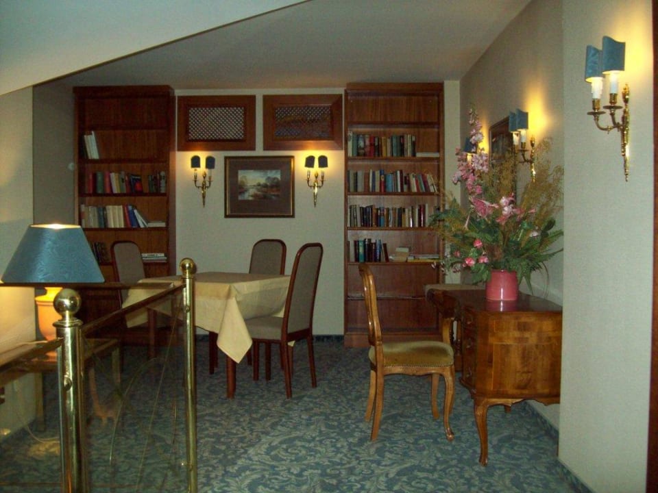 Bibliothek Wellnesshotel Wittelsbach