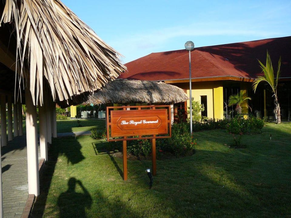 Aussenansicht des neuen Gourmet Restaurants Hotel Grand Palladium Palace Resort, Spa & Casino