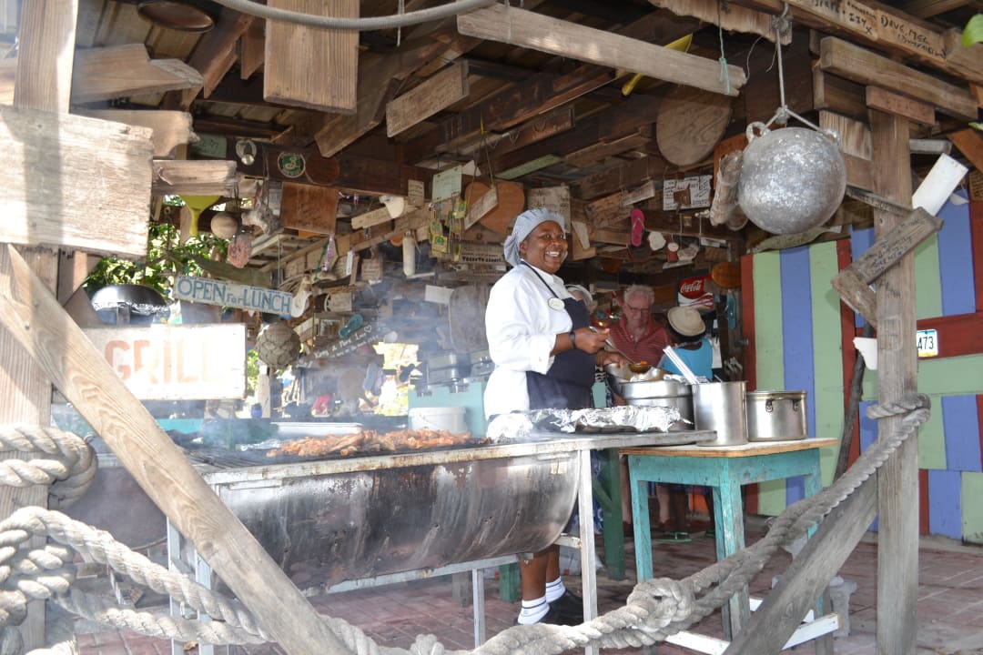 Marys Outhouse gehört zum Hotel Pineapple Beach Club
