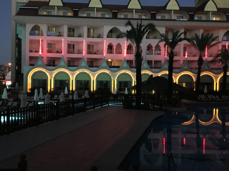 Außenansicht Well Palace Side