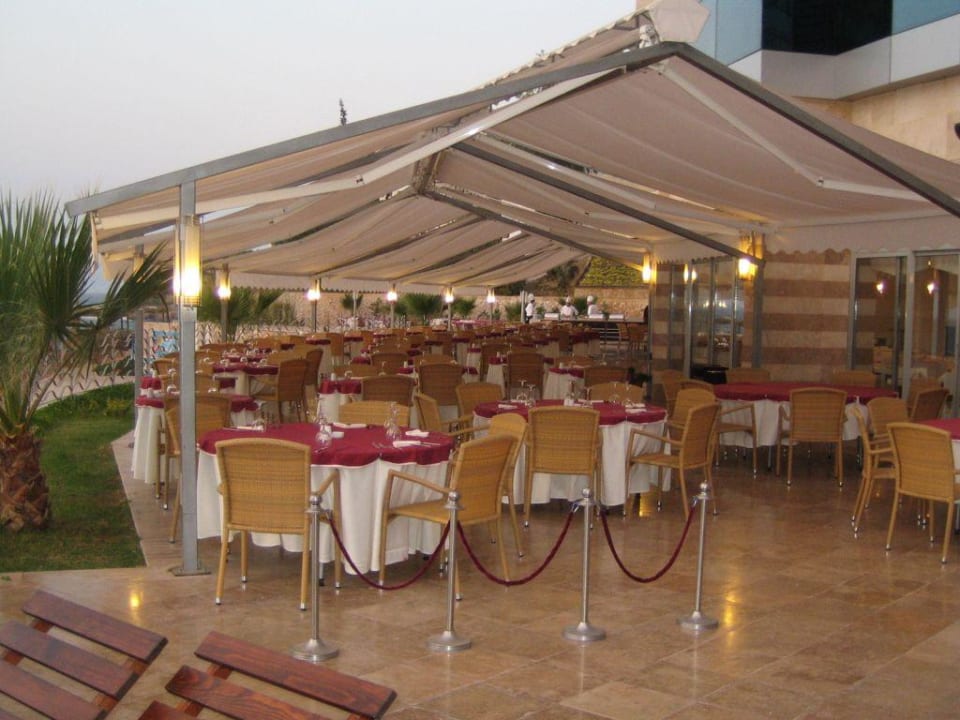 Restaurant Hotel Charisma De Luxe