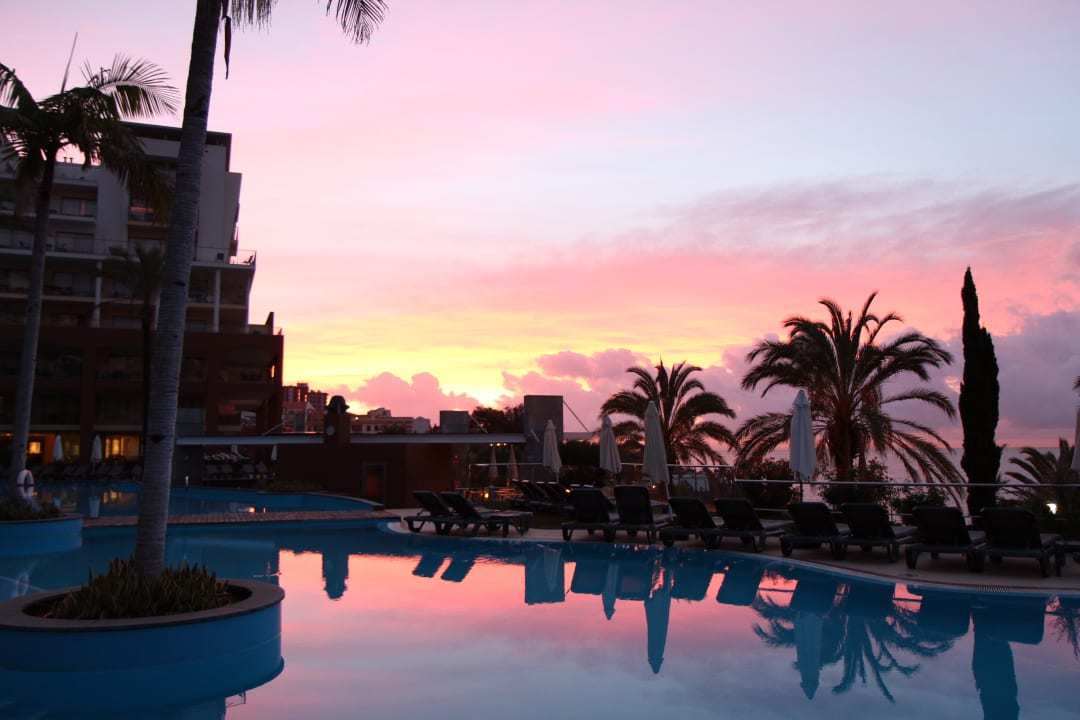 Pool am Morgen Pestana Promenade Ocean Resort Hotel