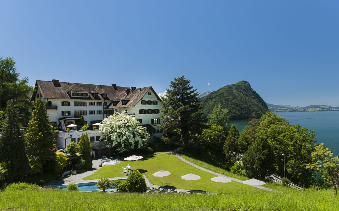 Außenansicht See- und Seminarhotel FloraAlpina