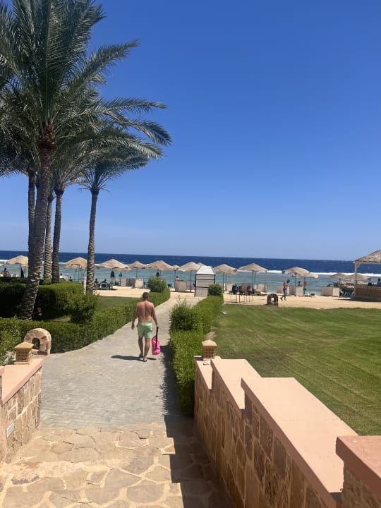 Außenansicht Radisson Blu Resort, El Quseir