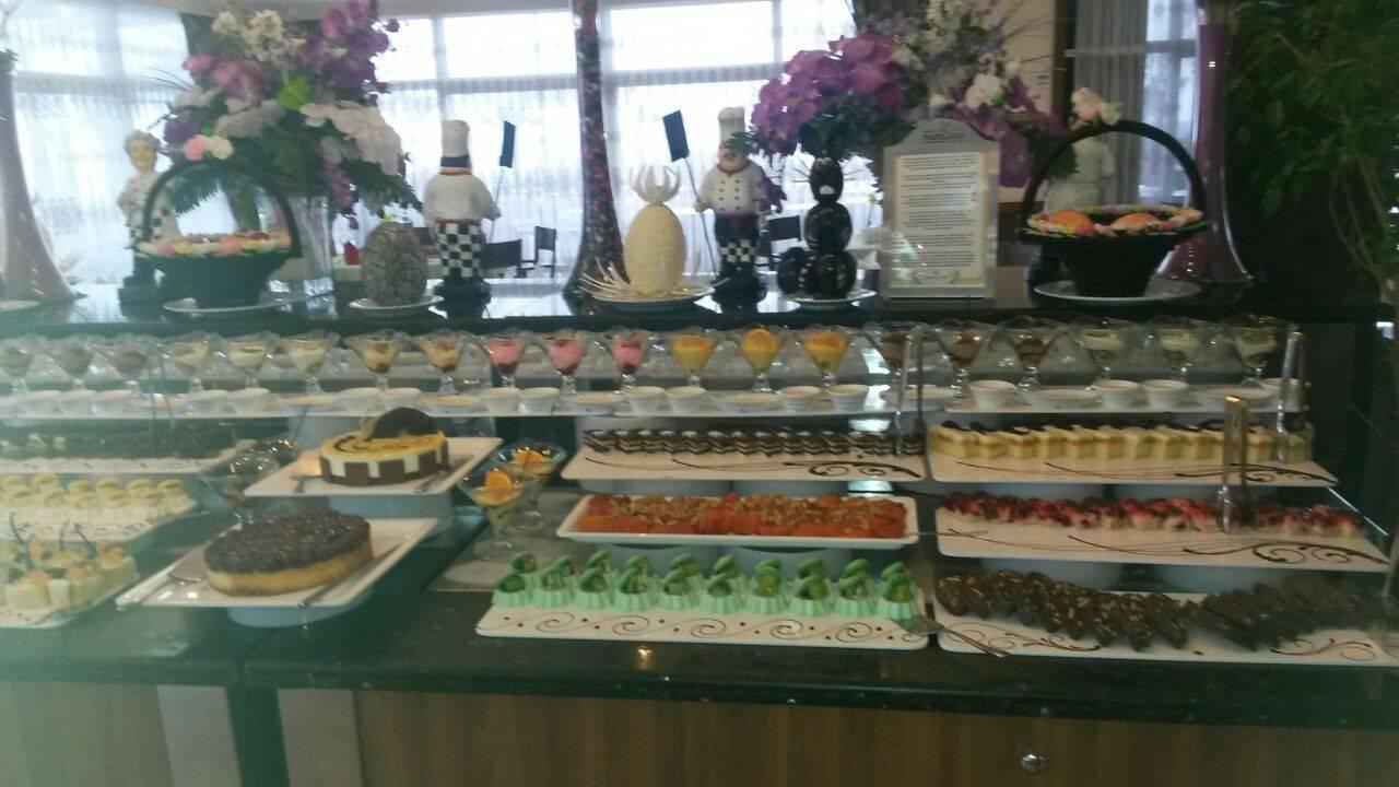 Hüftgold Büffet Papillon Belvil