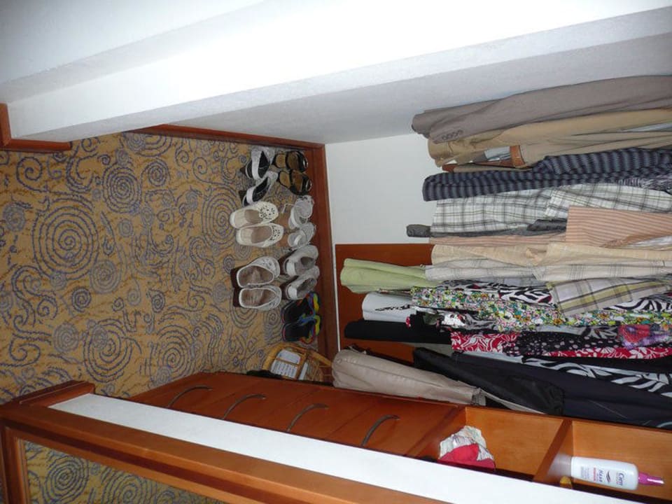 "Begehbarer Schrank" Hotel Le Meridien Al Aqah Beach Resort