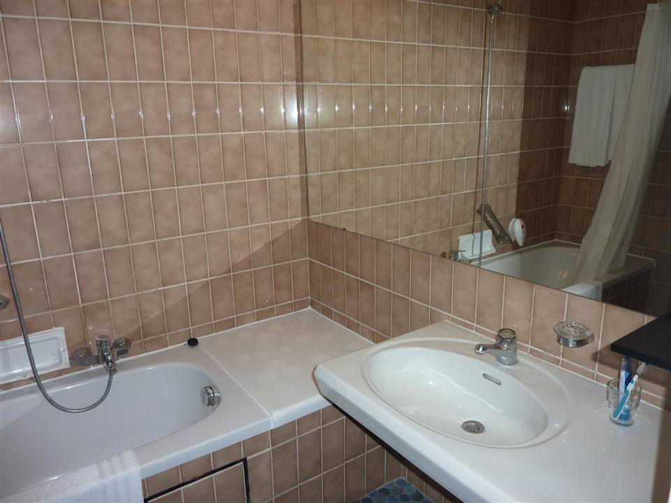 Salle de bain Leonardo Hotel Charleroi City Center