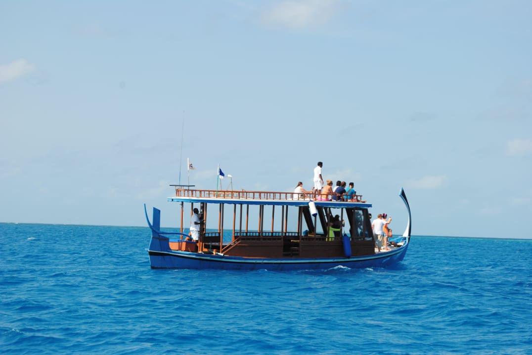 Delphintour Constance Moofushi Maldives