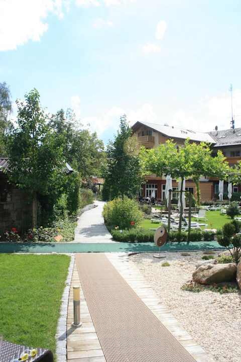 Gartenweg Hotel Regenbogenland Zum Kramerwirt