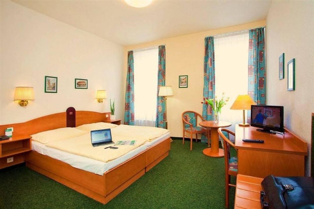 Třílůžkový pokoj Hotel Merkur