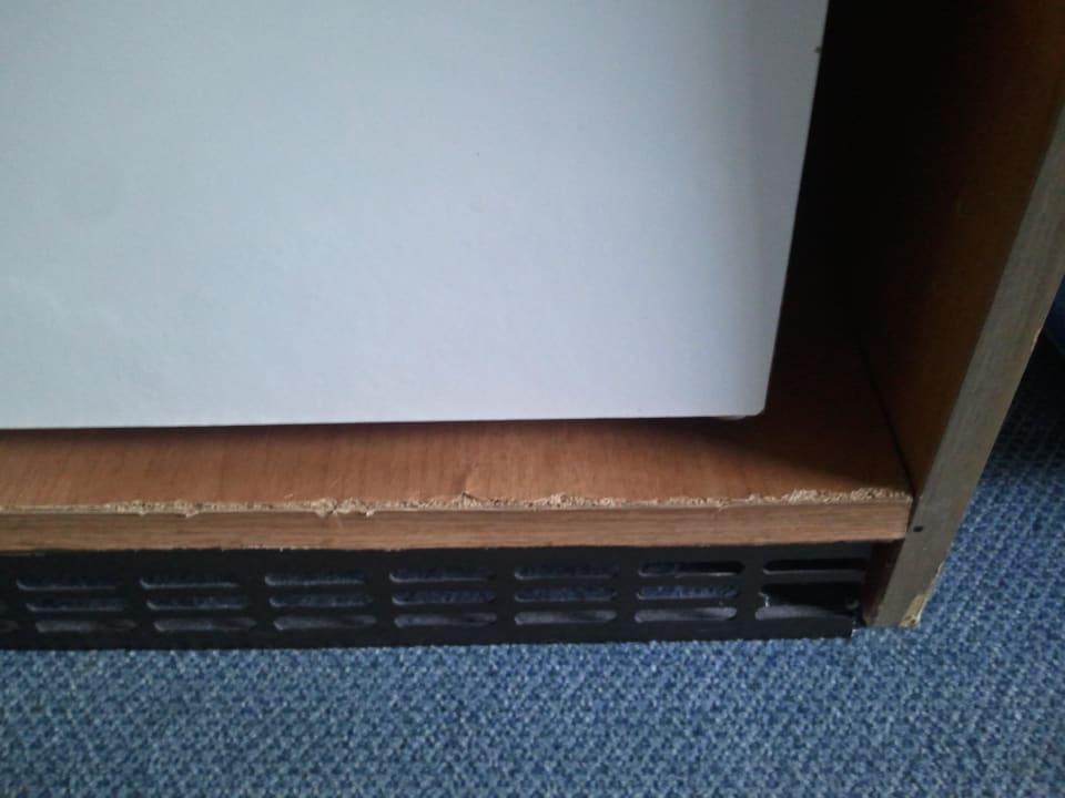 Schrank mit Kühlschrank GoTì Hotel