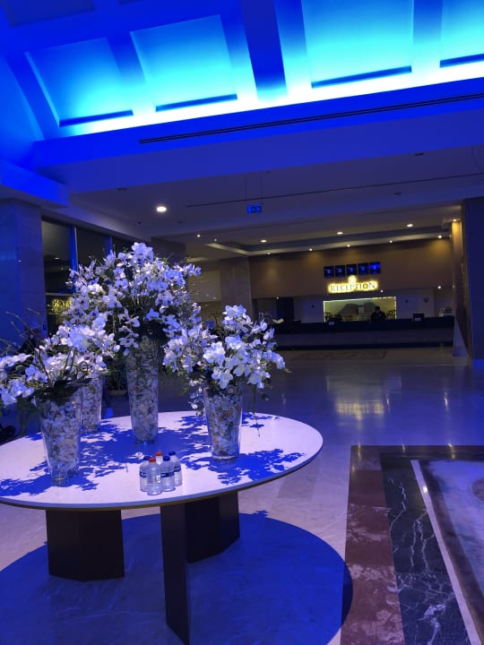Lobby Hotel Miracle Resort