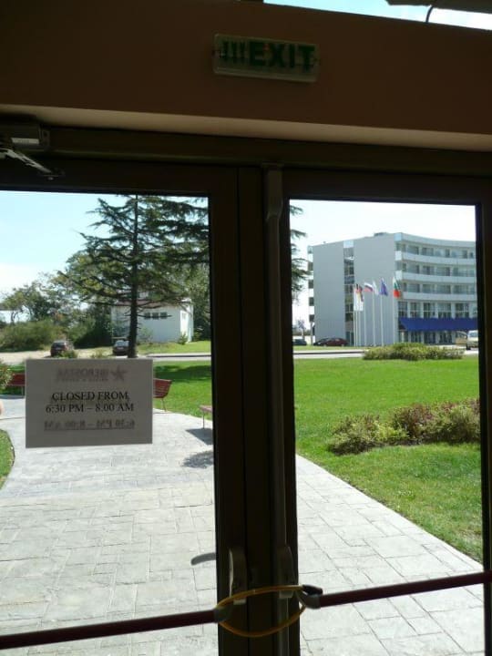 Dauerhaft versperrte Fluchttüren Meliá Sunny Beach