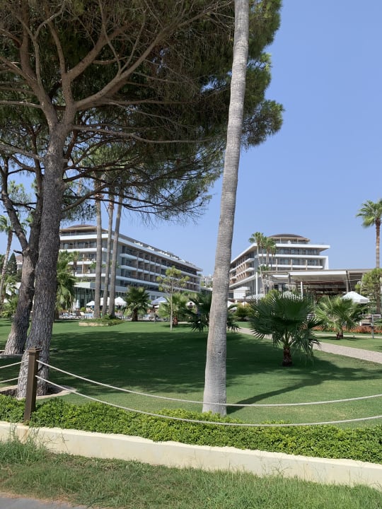 Außenansicht Acanthus Cennet Barut Collection
