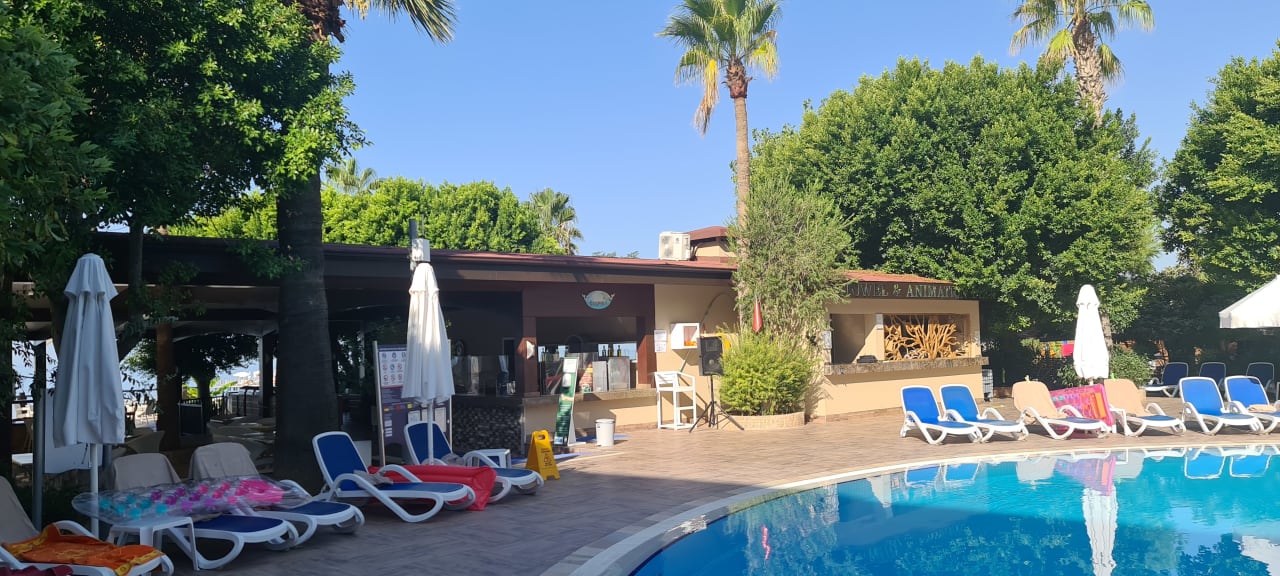 Pool Hotel Grand Side
