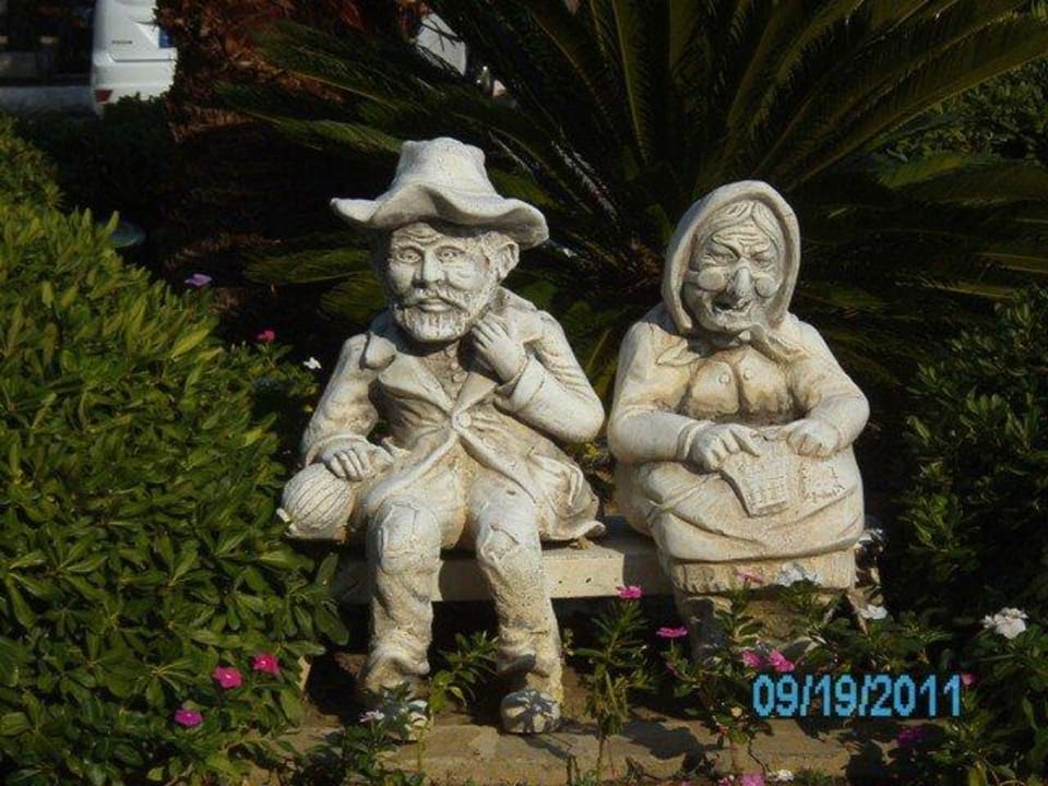 Schöne Figuren am Außenbereich Ladonia Hotels Adakule