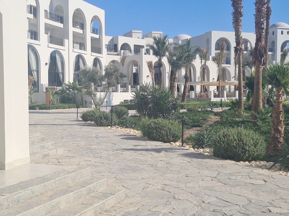 Gartenanlage Serry Beach Resort